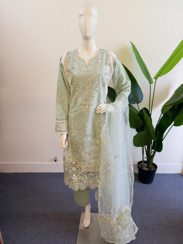 Pakistani Kanwal Malik Inspired  Stitch three piece set - Image 2