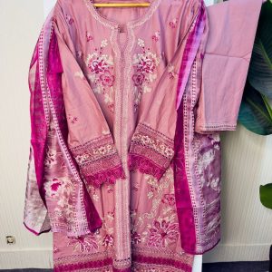 Pakistani Inspired Three Pcs – LNL251227