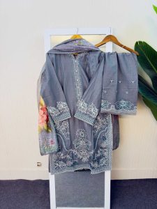 Designer Readymade Three Pcs – LNL251217