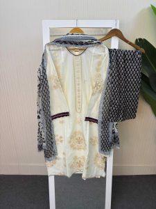 Ethnic Rojana Inspired Three Pcs – LNL251219