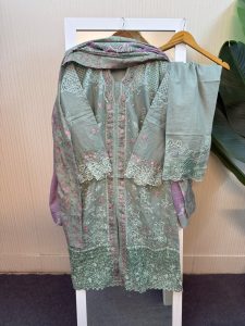 Pakistani inspired three piece set – LNL251212